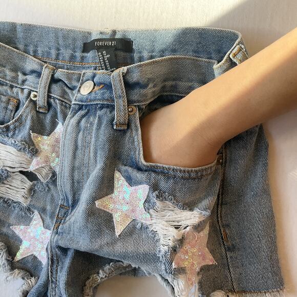 Forever 21 Women Shorts XS Blue Denim Star Patch Distressed Sequin Frayed Hem - Picture 9 of 10